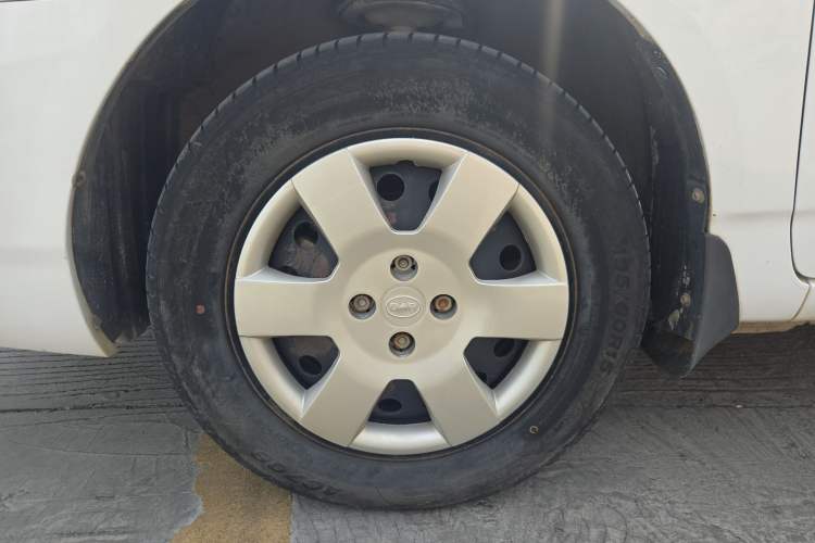 Used BYD F3 2012 Energy-Saving Edition 1.5L Manual Comfort Model
