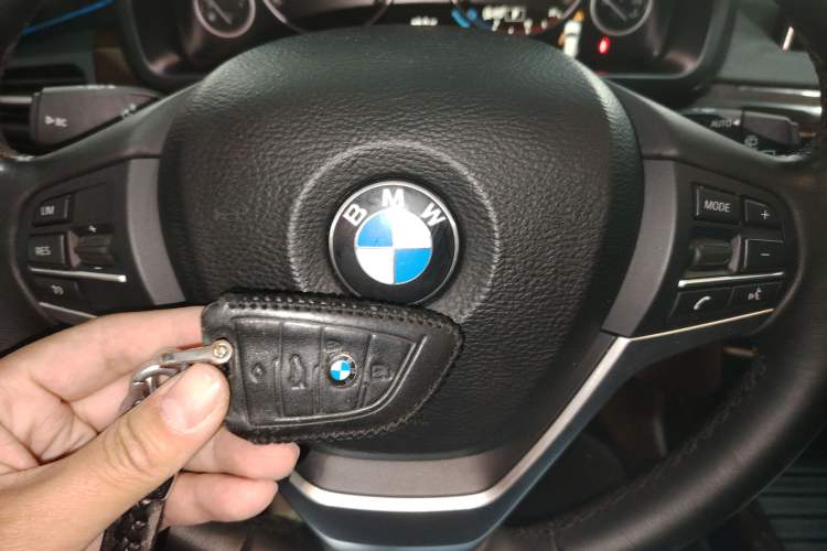 Used BMW X5 2017 xDrive28i
