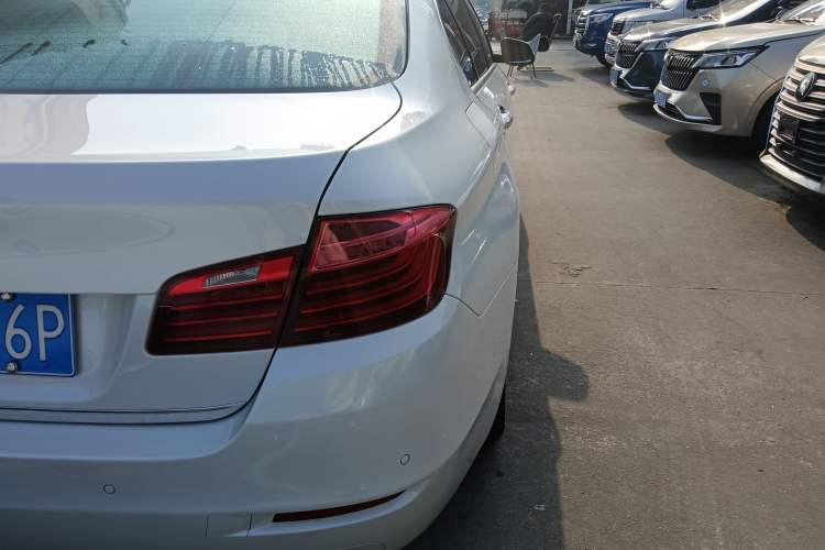 Used BMW 5 Series 2014 525Li Leading Model
