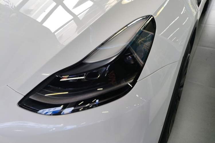 Used Tesla Model Y 2021 Standard Range Rear-Wheel Drive Version
