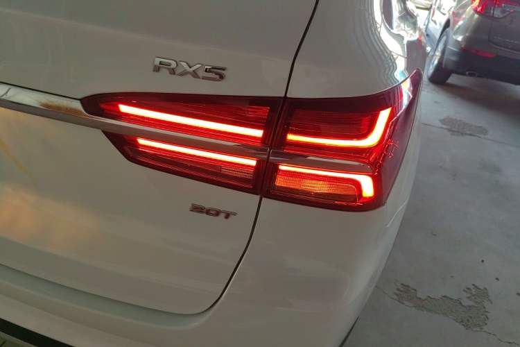 Used Roewe RX5 2018 20T Two-Wheel Drive Automatic Flagship Edition
