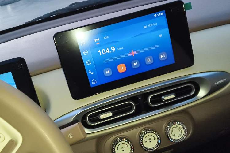 Used Wuling Hongguang MINIEV 2025 Four-Door Version Premium Edition