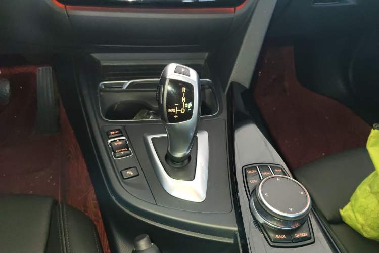 Used BMW 3 Series 2019 320Li Fashion Model
