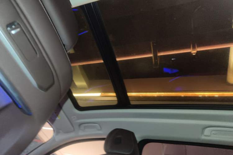 Used BMW X5 2023 xDrive 30Li Luxury M Sport Package
