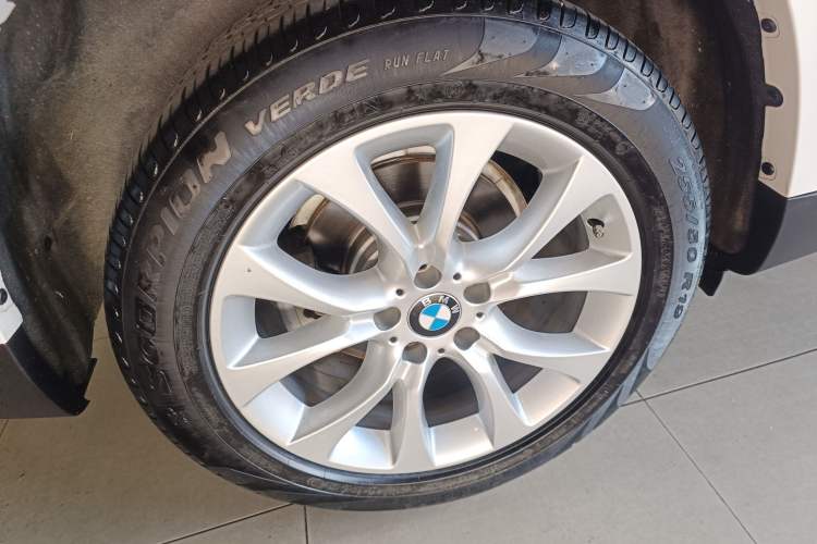 Used BMW X5 2017 xDrive28i
