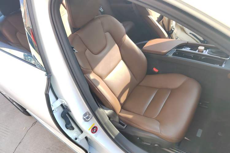 Used Volvo S90 2018 T4 Zhiyi Edition