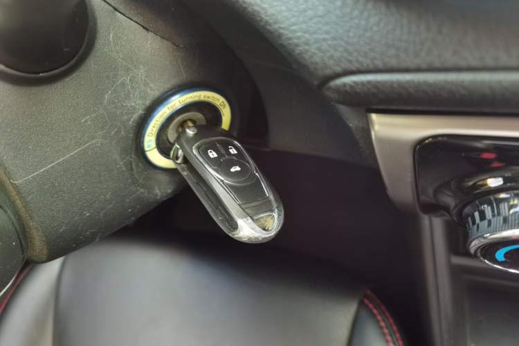 Used Toyota YARiS L 2016 Revised 1.5E CVT Charming Edition
