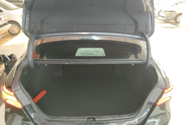 Used Toyota Camry 2018 2.5G Luxury Edition
