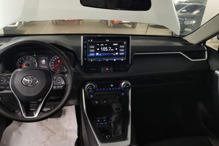 Used Toyota Wildlander 2021 2.0L CVT Two-Wheel Drive Luxury Edition
