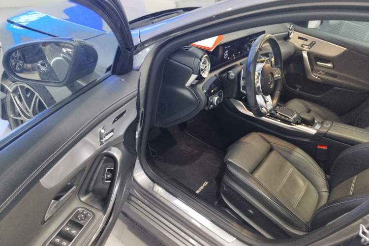 Used Mercedes-Benz A-AMG 2020 AMG A 35 L 4MATIC
