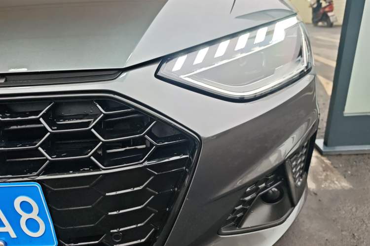 Used Audi A4L 2022 40 TFSI Luxury Dynamic Model
