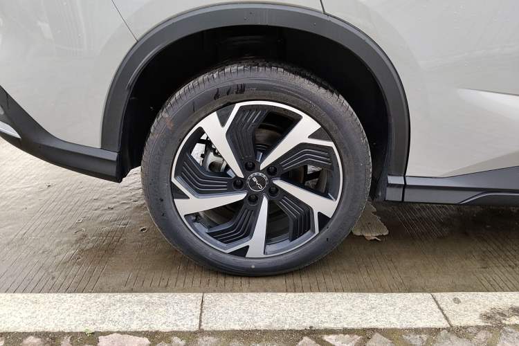 Used BYD Sealion 05 DM-i 2025 DM-i 115KM Flagship Model
