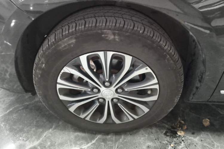 Used Buick GL8 2021 Land Cruiser Executive Class 652T Luxury Model
