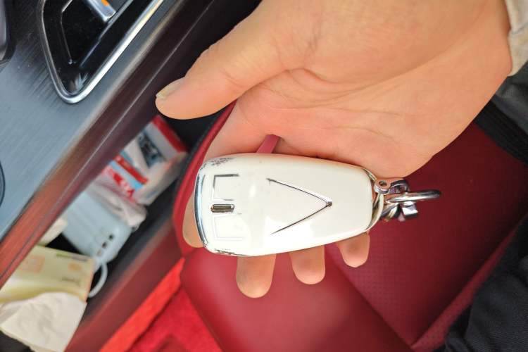 Used Changan UNI-T 2020 1.5T Prestige Version
