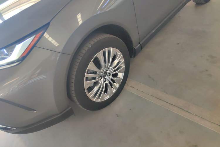 Used Toyota Harrier 2022 Dual-Engine 2.5L CVT Four-Wheel Drive Flagship Edition