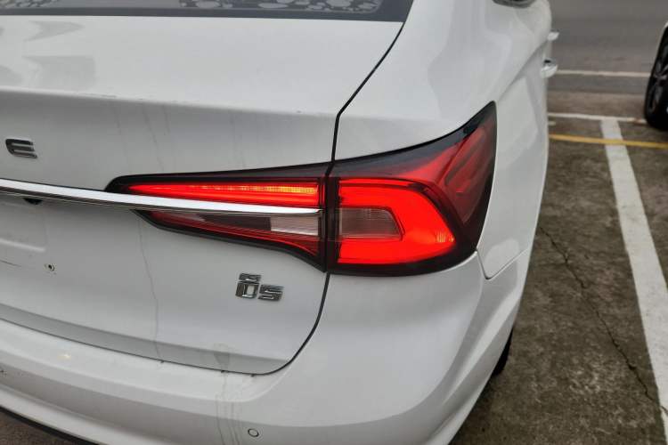 Used Roewe i5 2020 1.5L Manual 4G Connect Leehao Flagship Edition