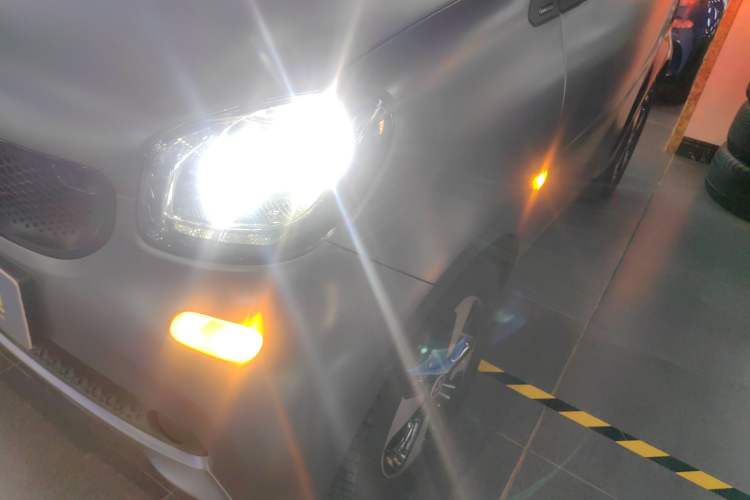 Used  fortwo 2018 1.0L 52kW Hardtop Passion Edition China V Standard
