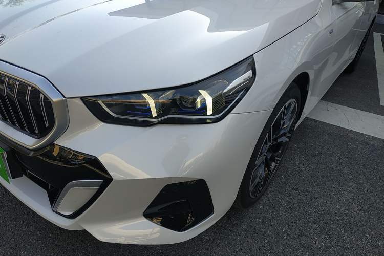 Used BMW 5 Series 2025 530Li Luxury Edition M Sport Package