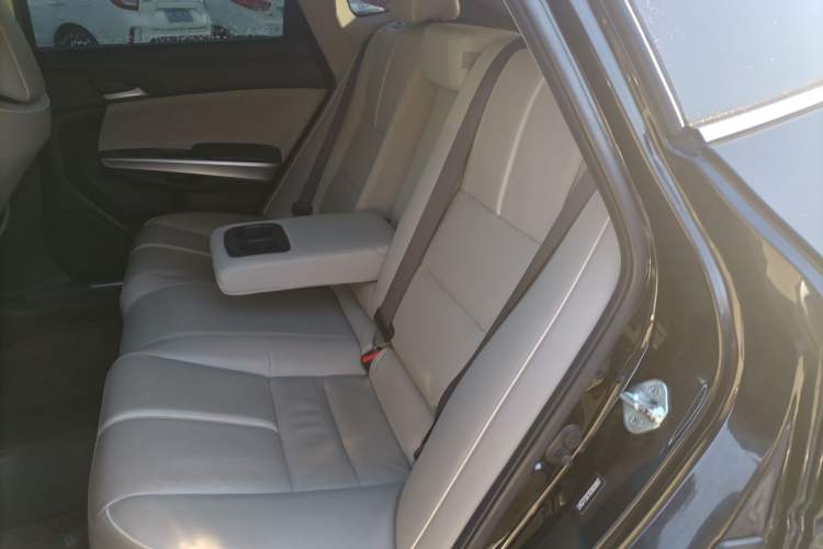 Used Honda Crosstour 2014 2.4L Luxury Edition