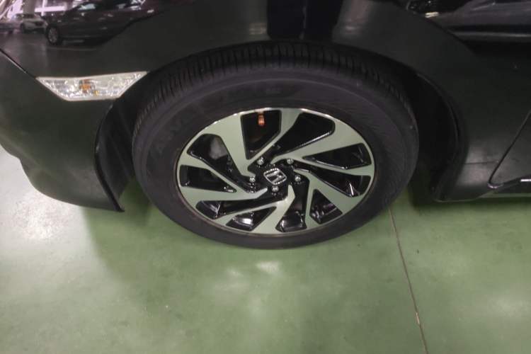 Used Honda Civic 2016 220TURBO CVT Luxury Edition