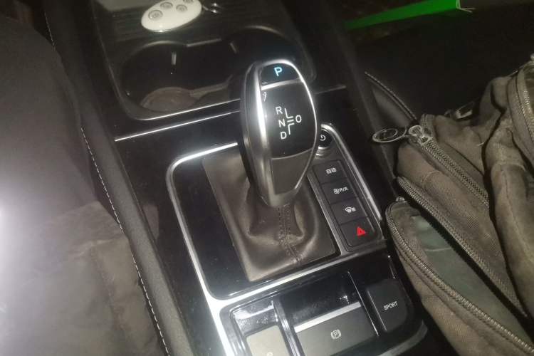 Used BYD Song MAX 2019 1.5T Automatic Smart Connect Ruiyi Sunroof Model 7 Seats China VI Standard
