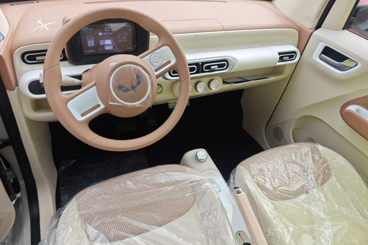 Used Wuling Hongguang MINIEV 2024 3rd Generation 215km Youth Edition
