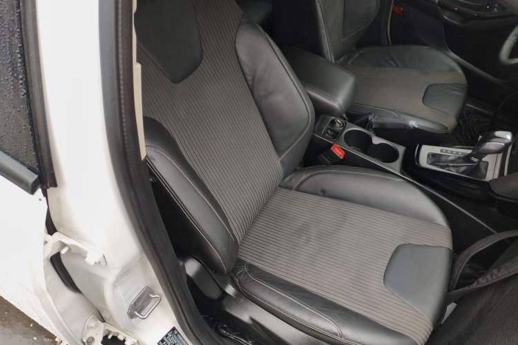 Used Ford Focus 2012 Hatchback 1.6L Automatic Fashion Edition
