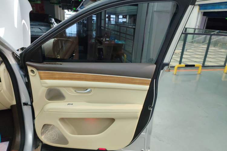 Used Hima AITO M7 2024 1.5T Rear-Drive Plus Version 5 Seats
