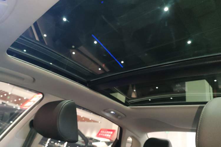 Used Kia K5 2019 Pro 1.6T Automatic Luxury Edition China VI Standard