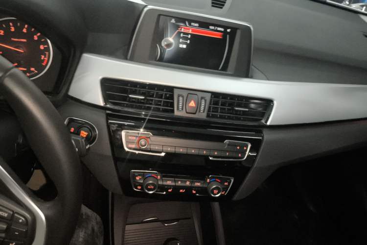 Used BMW X1 2016 sDrive18Li Premium Edition
