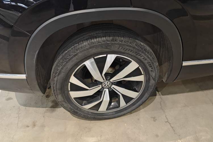 Used Volkswagen Tayron 2020 330TSI Two-Wheel Drive Luxury Smart Connectivity Version
