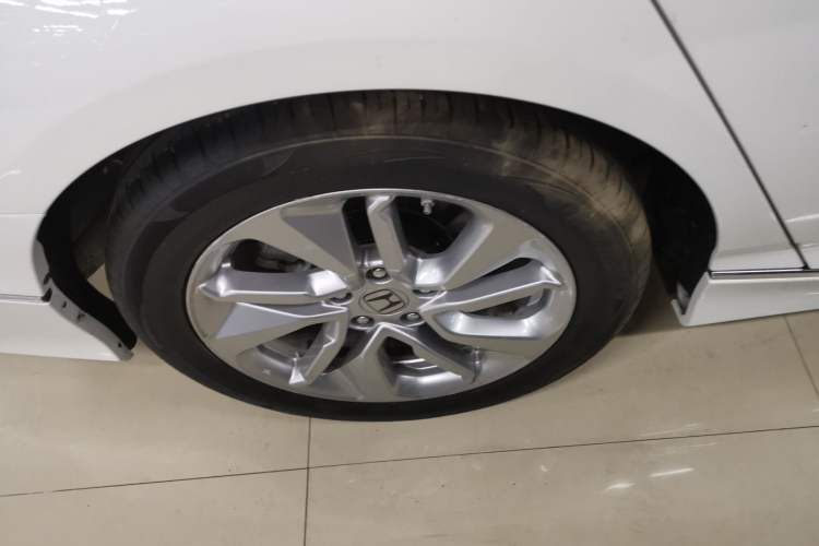 Used Honda Accord 2018 230TURBO Comfort Version National V
