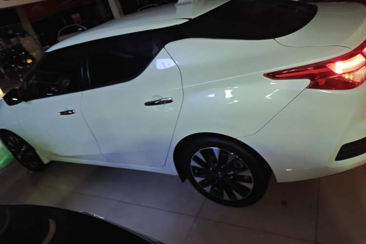 Used Nissan Lannia 2021 1.6L CVT Smart Connect Smart Cool Edition
