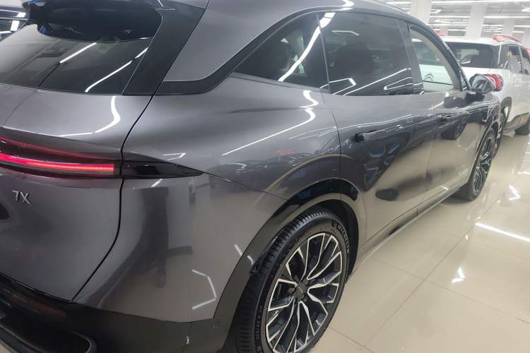 Used Zeekr 7X 2025 100kWh Long-Range All-Wheel Drive Intelligent Driving Version