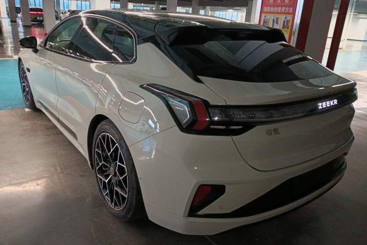 Used Zeekr 001 2025 YOU Edition 100 kWh All-Wheel Drive
