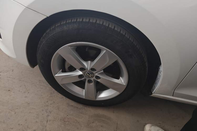 Used Volkswagen Santana 2015 1.6L Automatic Comfort Edition
