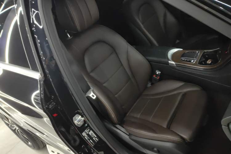 Used Mercedes-Benz GLC 2020 GLC 300 L 4MATIC Dynamic Edition