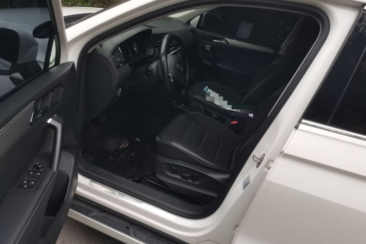 Used Volkswagen Tiguan L 2019 330TSI Automatic Two-Wheel Drive Panoramic Comfort Edition China VI Standard
