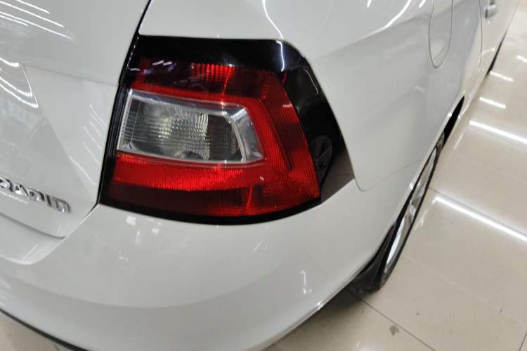 Used Skoda Rapid 2019 1.5L Automatic Comfort Edition China VI Standard
