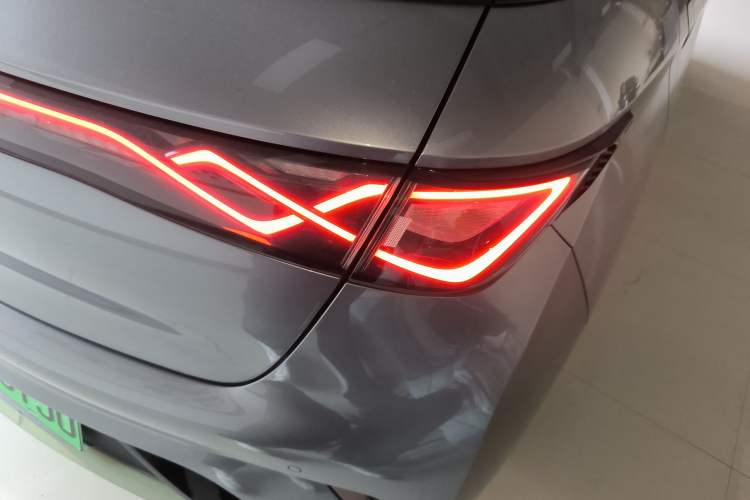 Used BYD Dolphin 2023 420 km Free Version
