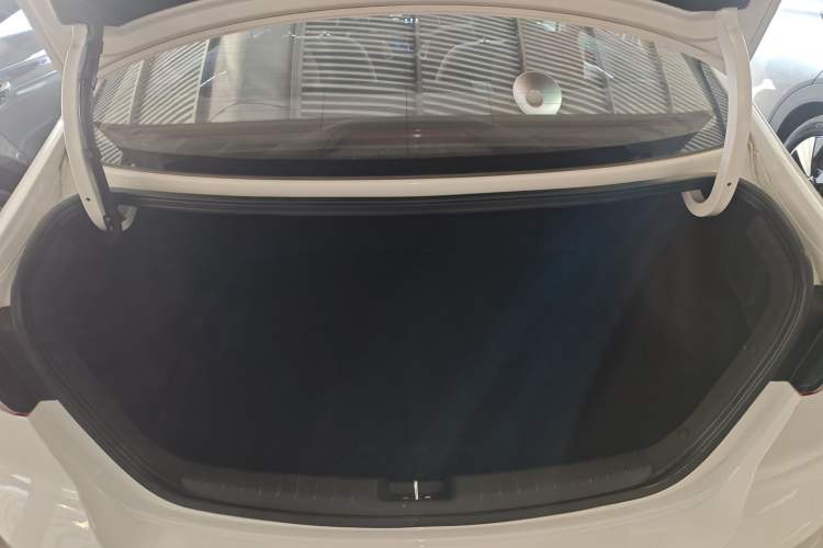 Used Hyundai Elantra 2016 1.6L Automatic ZhiXuan – Elite Version
