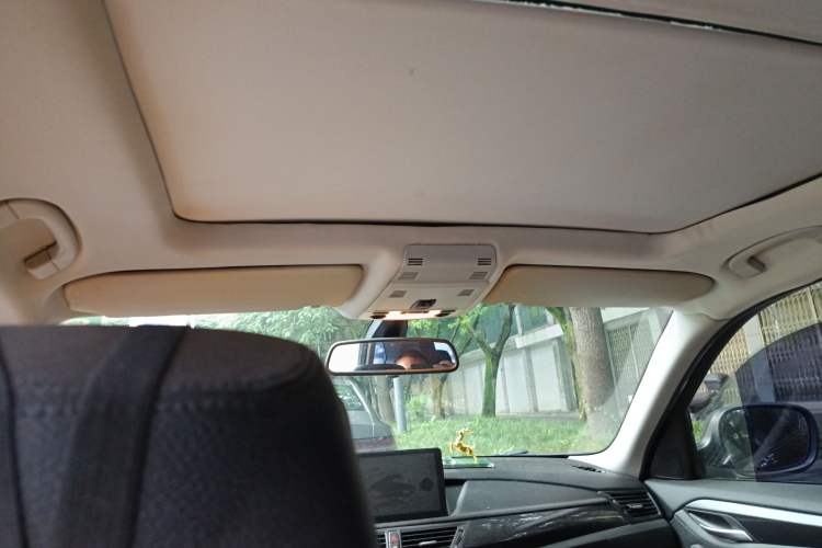 Used BMW X1 2012 sDrive18i Luxury Edition
