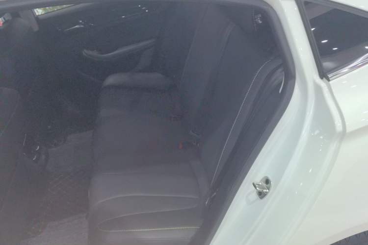 Used Roewe i5 2021 1.5L CVT Diamond Edition