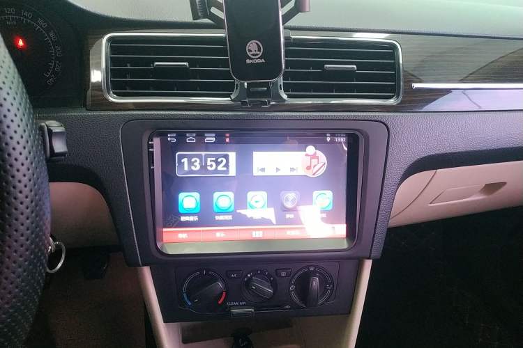 Used Skoda Rapid 2016 1.6L Manual Trend Edition
