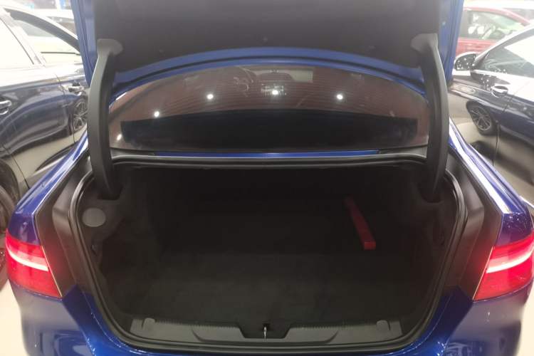 Used Jaguar XEL 2018 2.0T 200 PS Premium Edition
