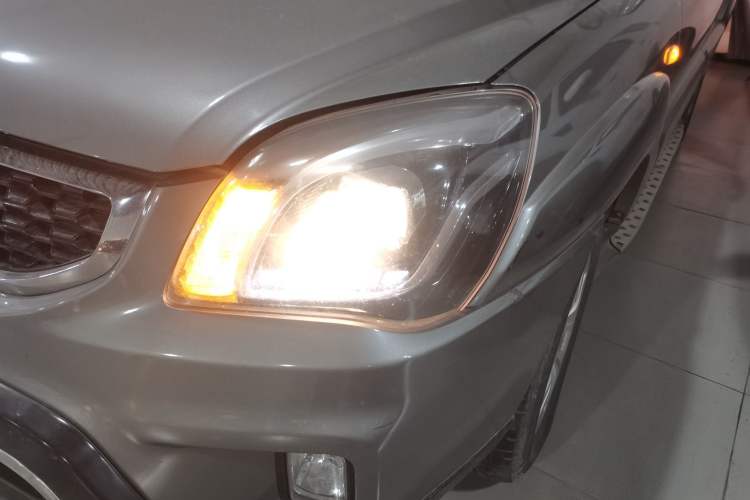 Used Kia Sportage 2013 2.0L Manual Two-Wheel Drive GL Trim
