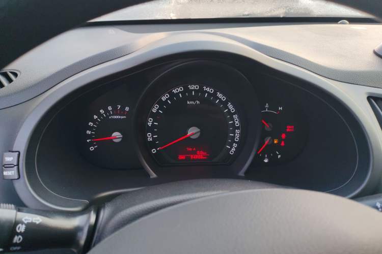 Used Kia Sportage R 2014 2.0L Manual Two-Wheel Drive GL Trim
