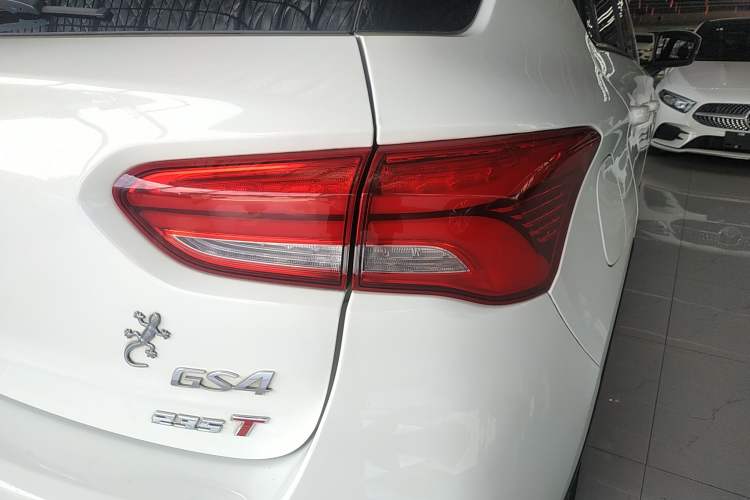 Used GAC Trumpchi GS4 2018 235T Automatic Two-Wheel-Drive Supreme Edition
