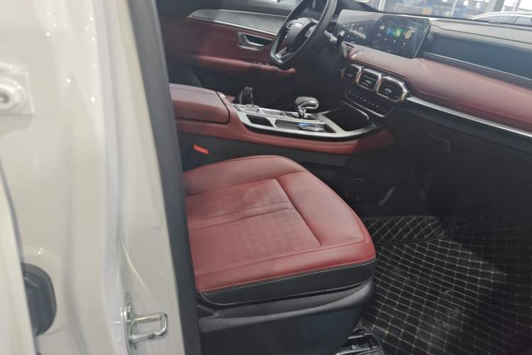 Used JETOUR X70 PLUS 2025 Champion Edition 1.5T DCT Champion PRO 7-Seater
