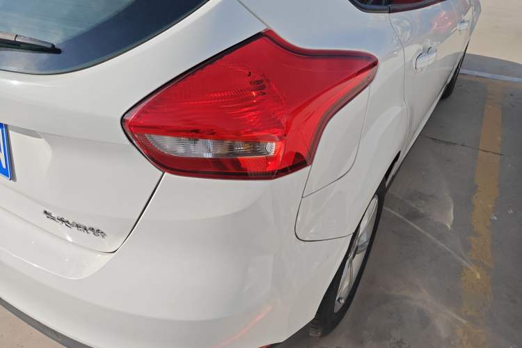 Used Ford Focus 2018 Hatchback Classic 1.6L Automatic Comfort Plus SmartDrive Edition